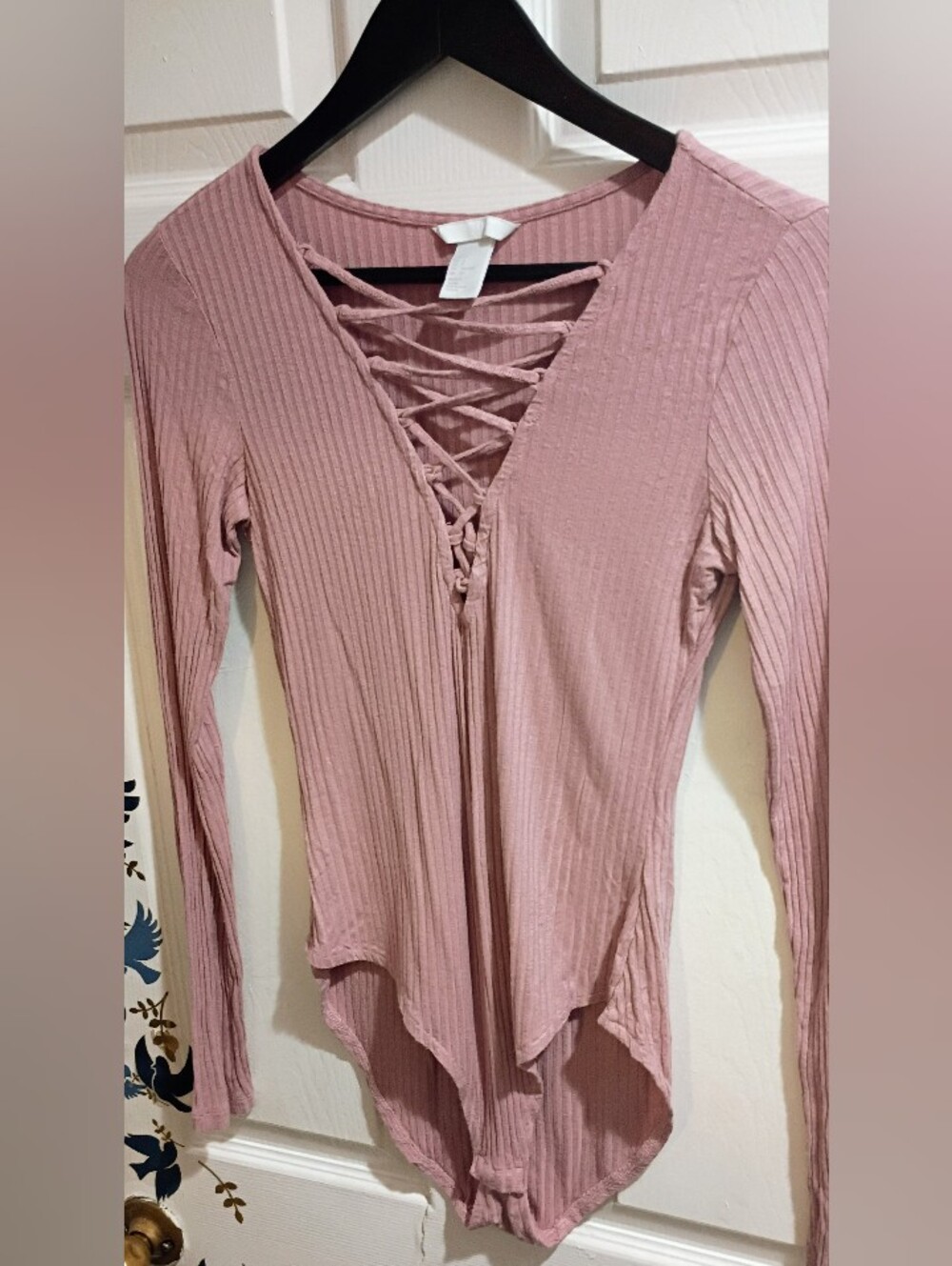 H&M Mauve Ribbed Lace-Up V-Neck Long Sleeve Bodysuit